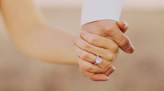 Quels sont les effets juridiques du mariage? Qu'en est-il du nom de famille? Vous trouvez toutes les informations à ce propos dans cet article. 